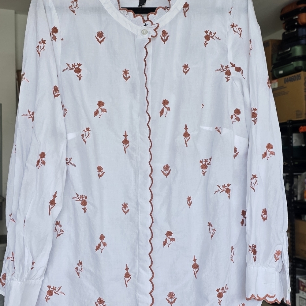 Talbots Floral Scallop Trim Brown Embroidered White Blouse 1X Chest 23" - Picture 3 of 7